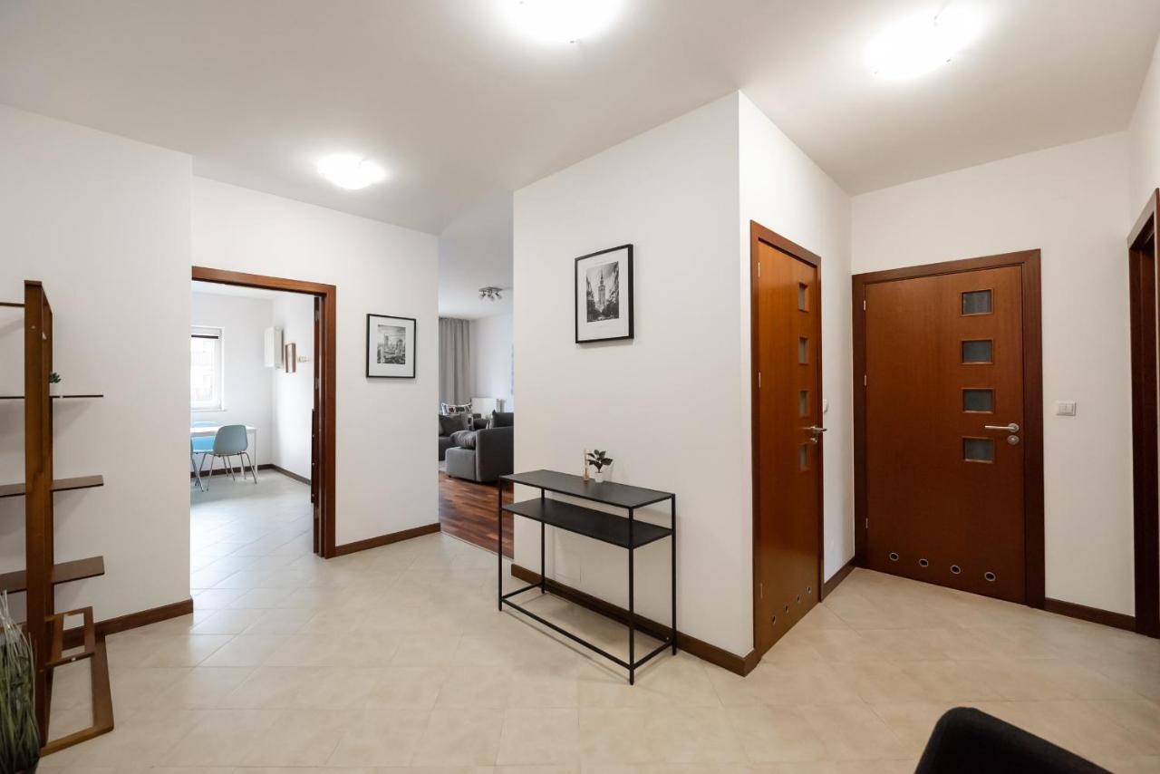 Wola Sunset Apartment Free Parking Varşova Dış mekan fotoğraf