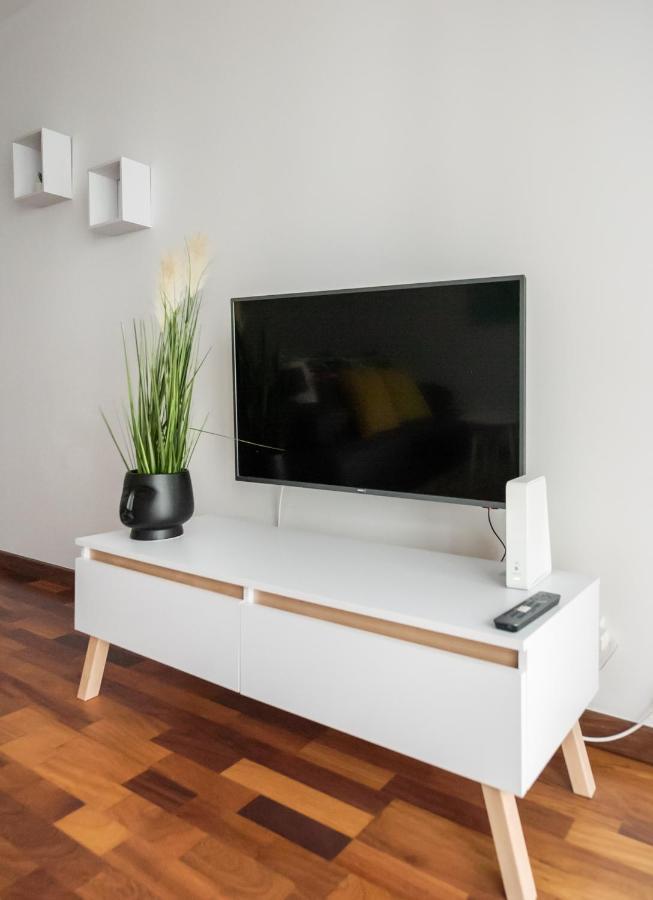 Wola Sunset Apartment Free Parking Varşova Dış mekan fotoğraf