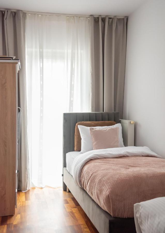 Wola Sunset Apartment Free Parking Varşova Dış mekan fotoğraf