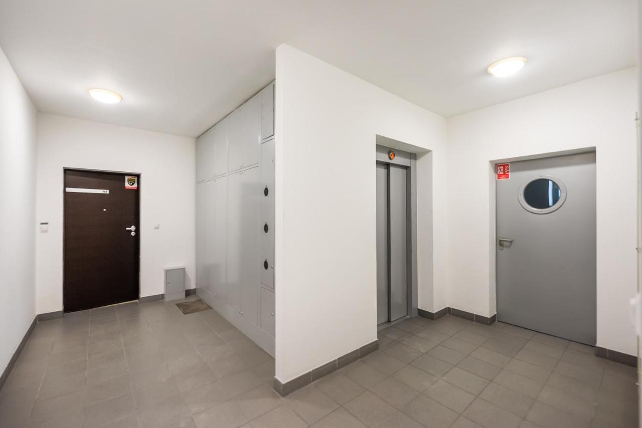 Wola Sunset Apartment Free Parking Varşova Dış mekan fotoğraf